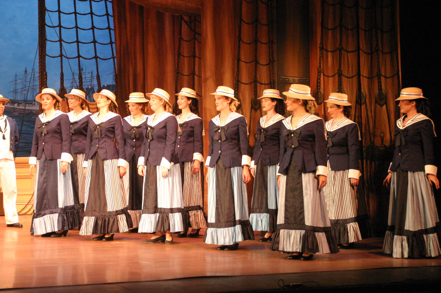 HMS Pinafore, National G&S Opera Company - 2003 DVD